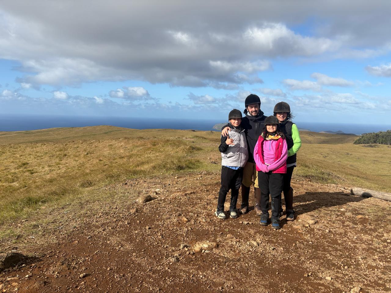 (+12 años) Vamos en caballo al punto más alto de Rapa Nui